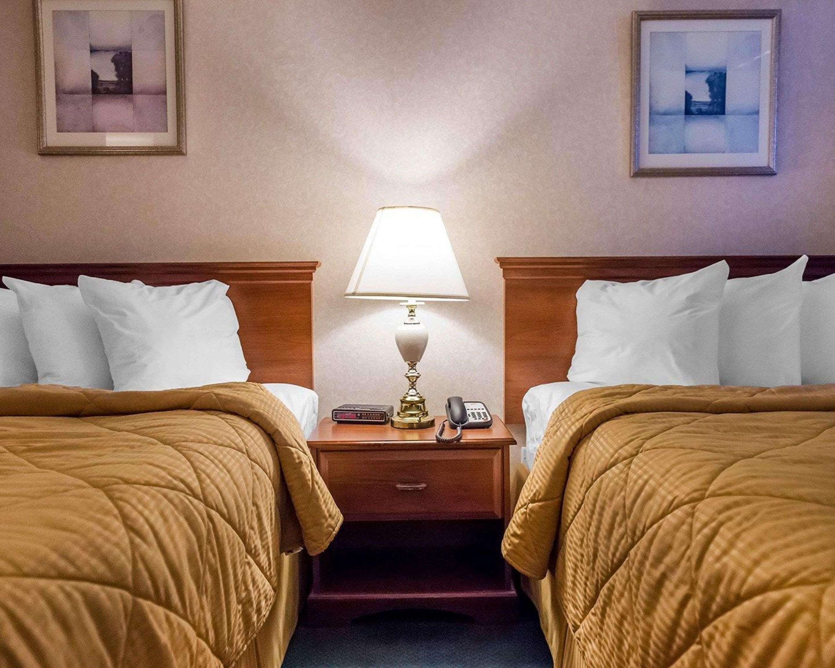 סמיתס פאלס Econo Lodge מראה חיצוני תמונה
