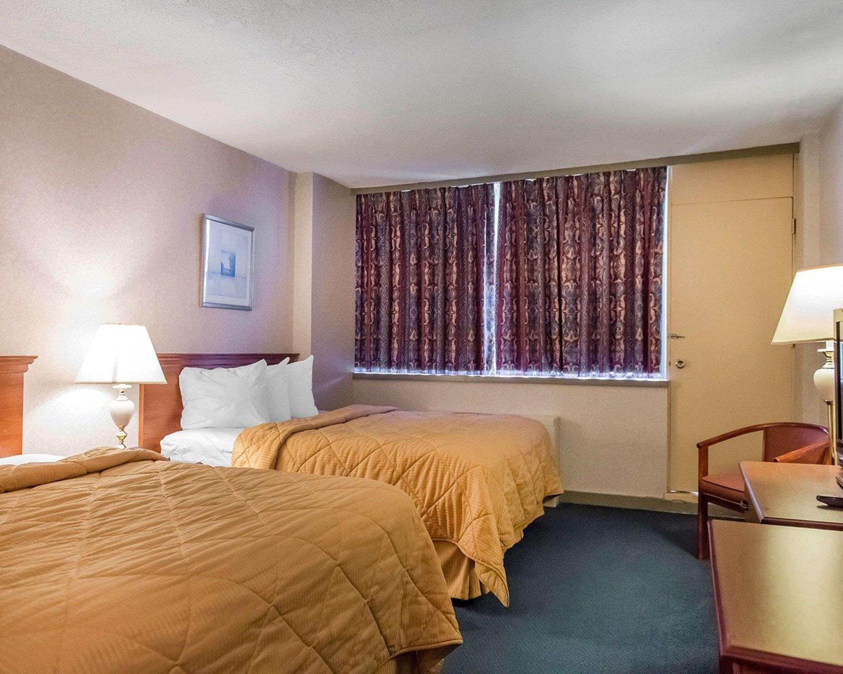 סמיתס פאלס Econo Lodge מראה חיצוני תמונה