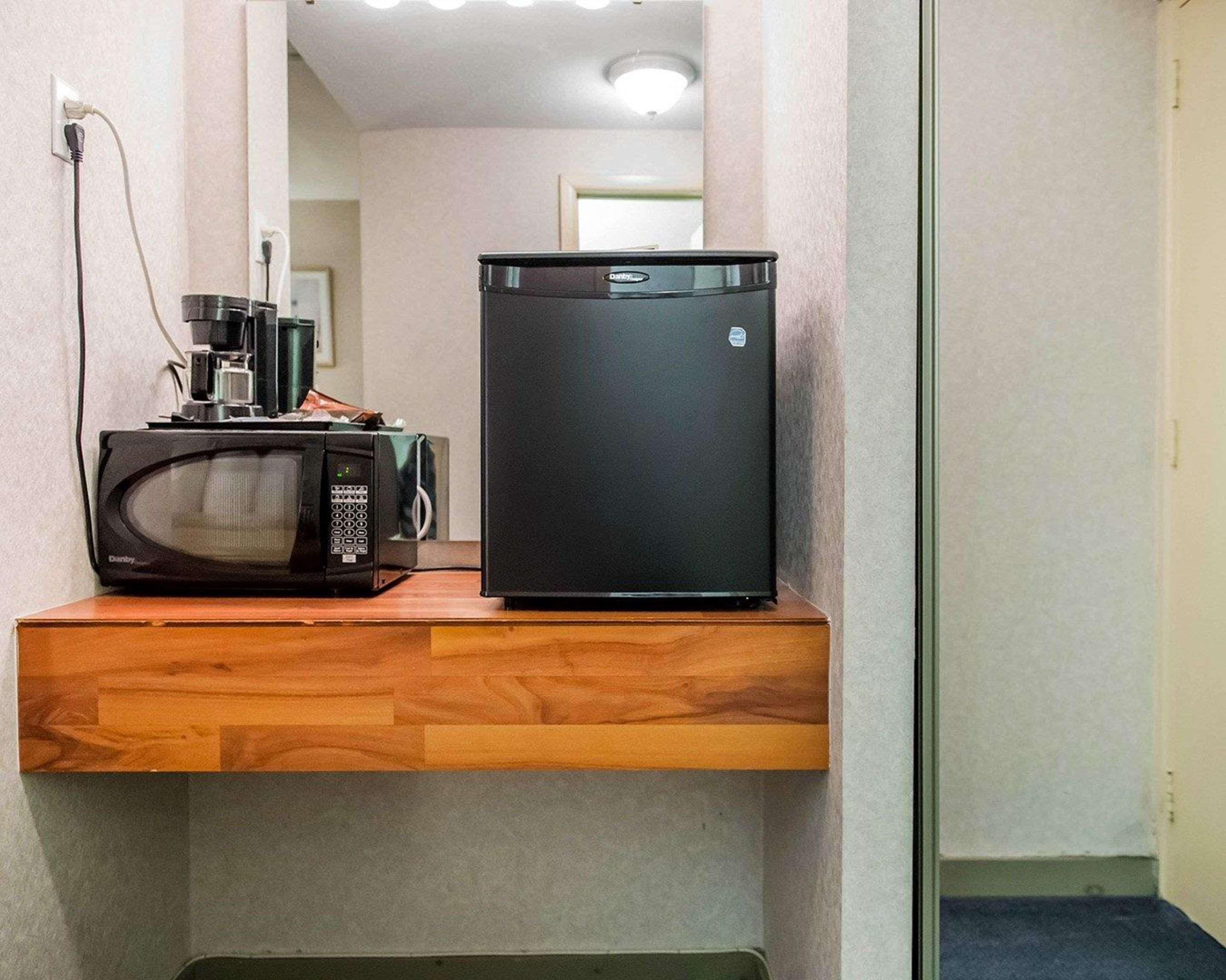 סמיתס פאלס Econo Lodge מראה חיצוני תמונה