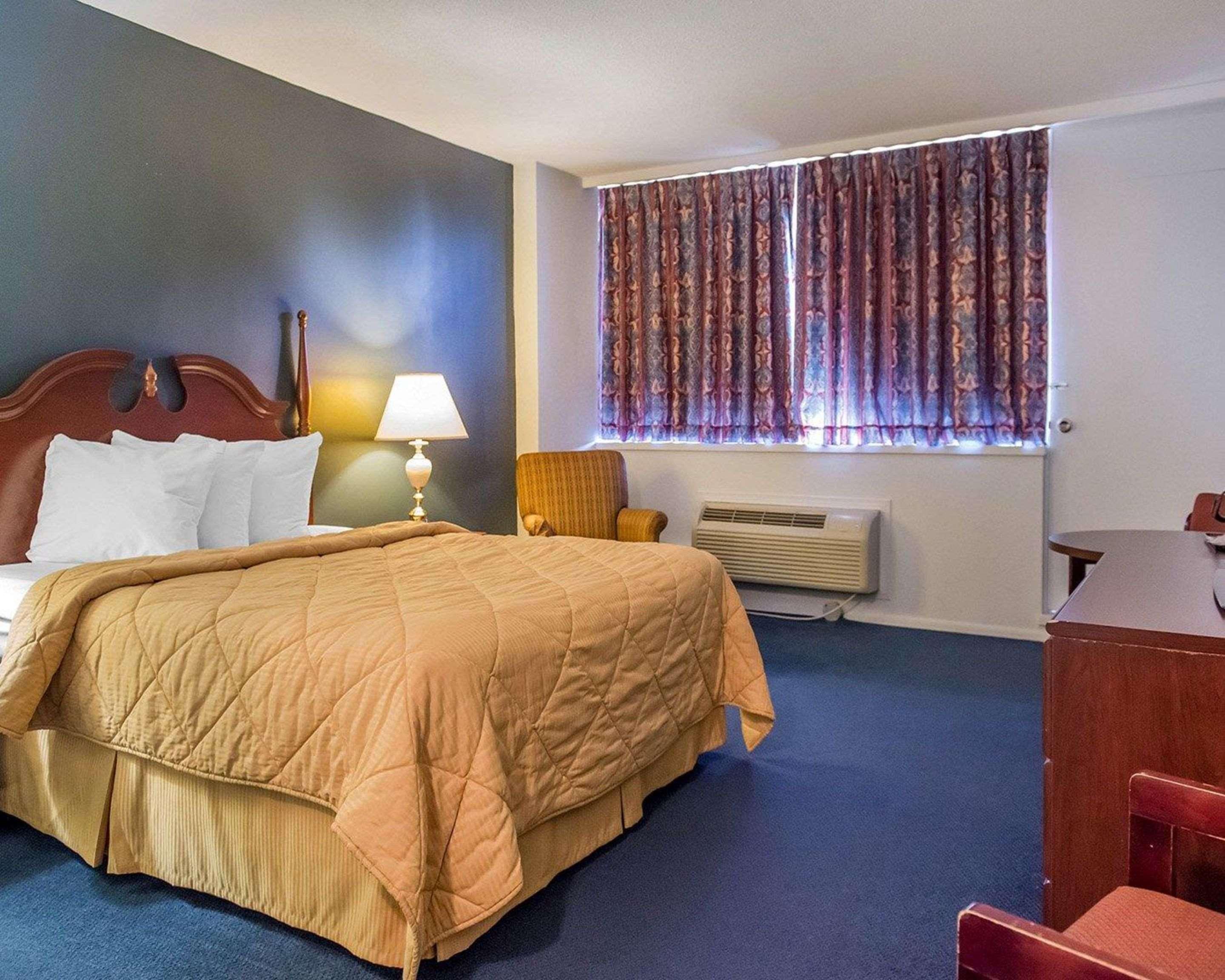 סמיתס פאלס Econo Lodge מראה חיצוני תמונה