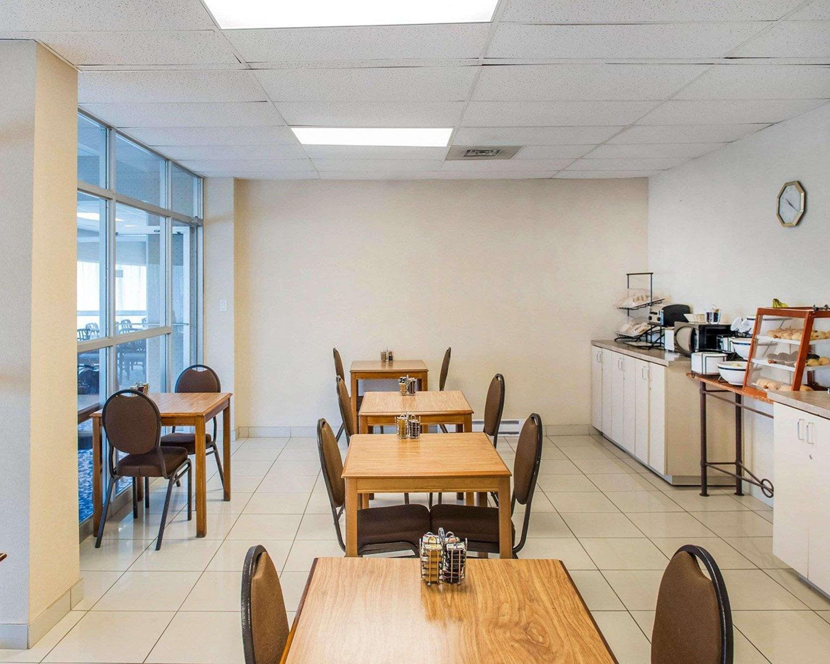 סמיתס פאלס Econo Lodge מראה חיצוני תמונה