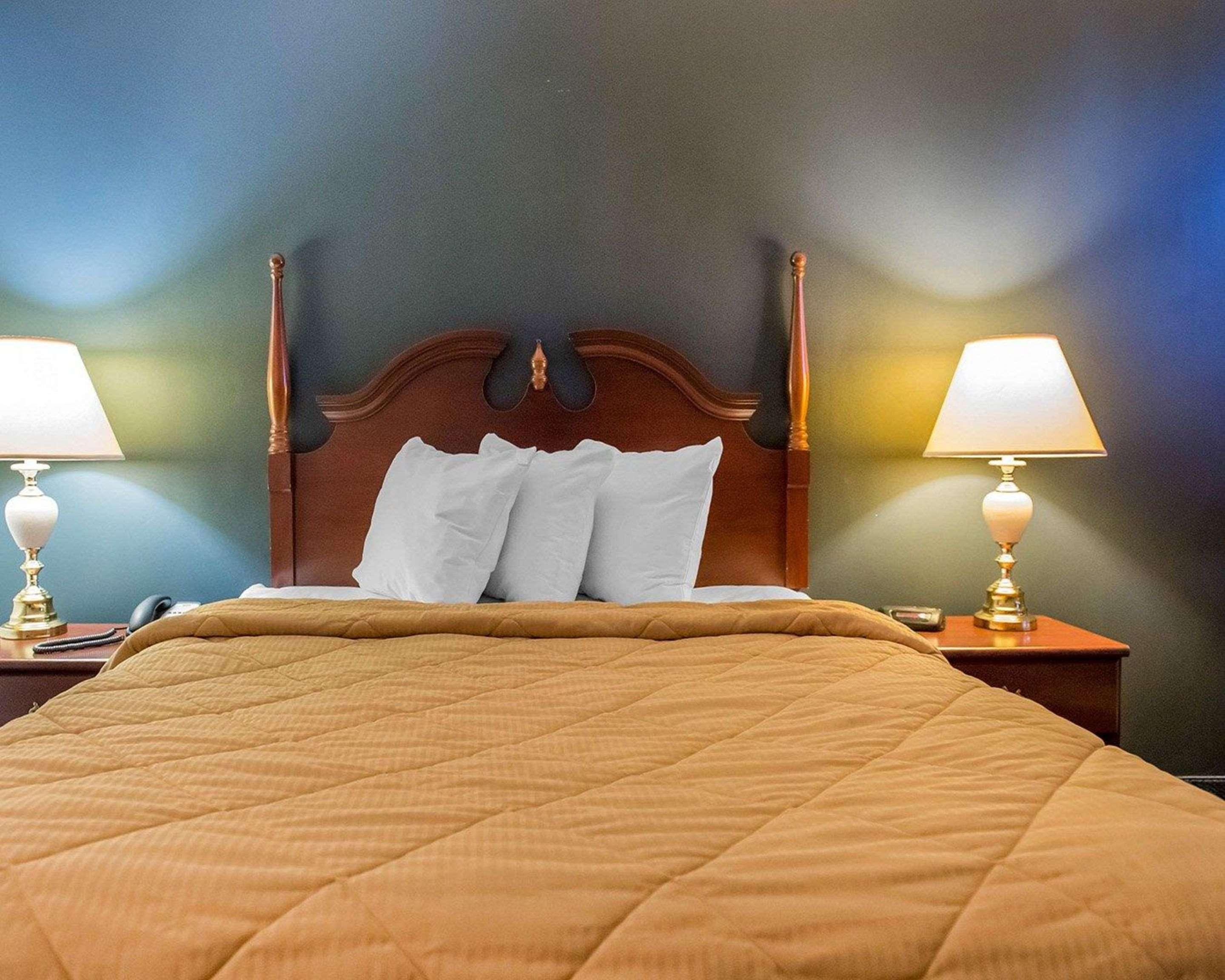 סמיתס פאלס Econo Lodge מראה חיצוני תמונה