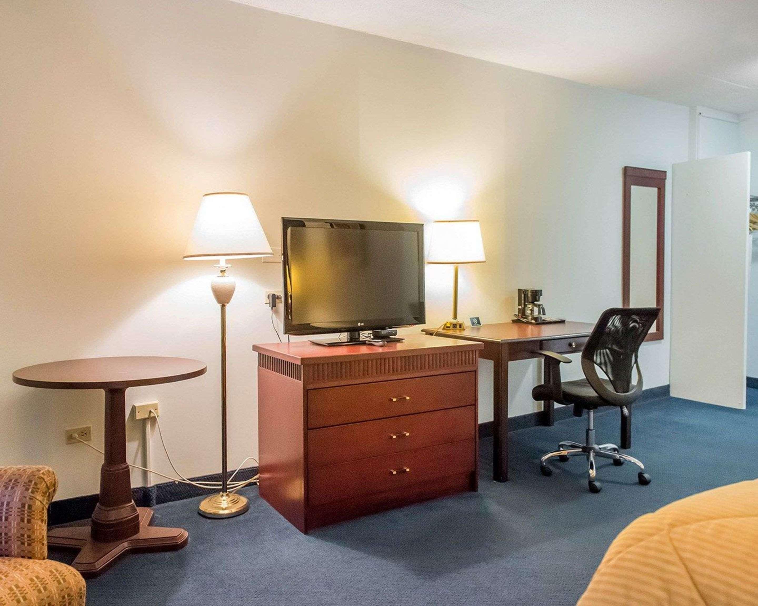 סמיתס פאלס Econo Lodge מראה חיצוני תמונה